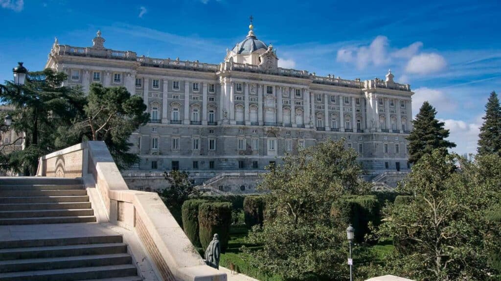 Se traspasa administración de lotería en Madrid centro